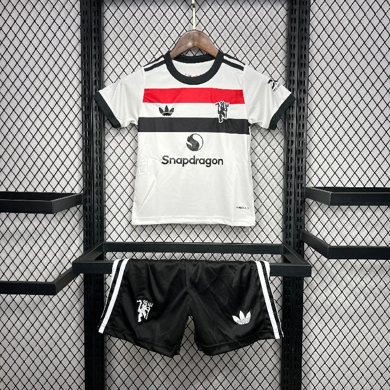 Conjunto Infantil Oficial do Manchester United 24/25 - Kids