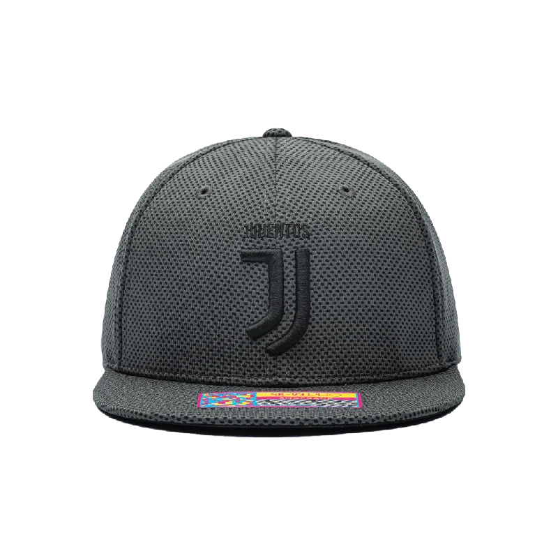 Juventus Trophy Snapback Hat