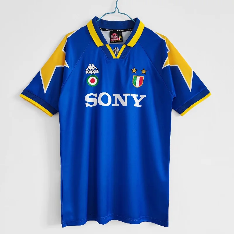 Juventus FC 1995-1996 Away Jersey