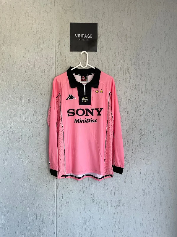 Juventus FC 1997-1998 Away Long Sleeve Jersey