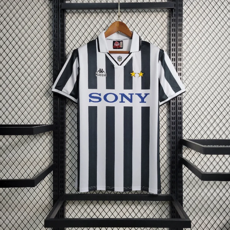 Juventus Home 95/96